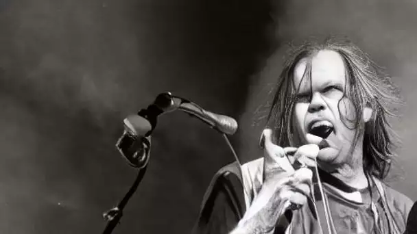 CHRONIQUE : Neil Young, le voyage autour du monde